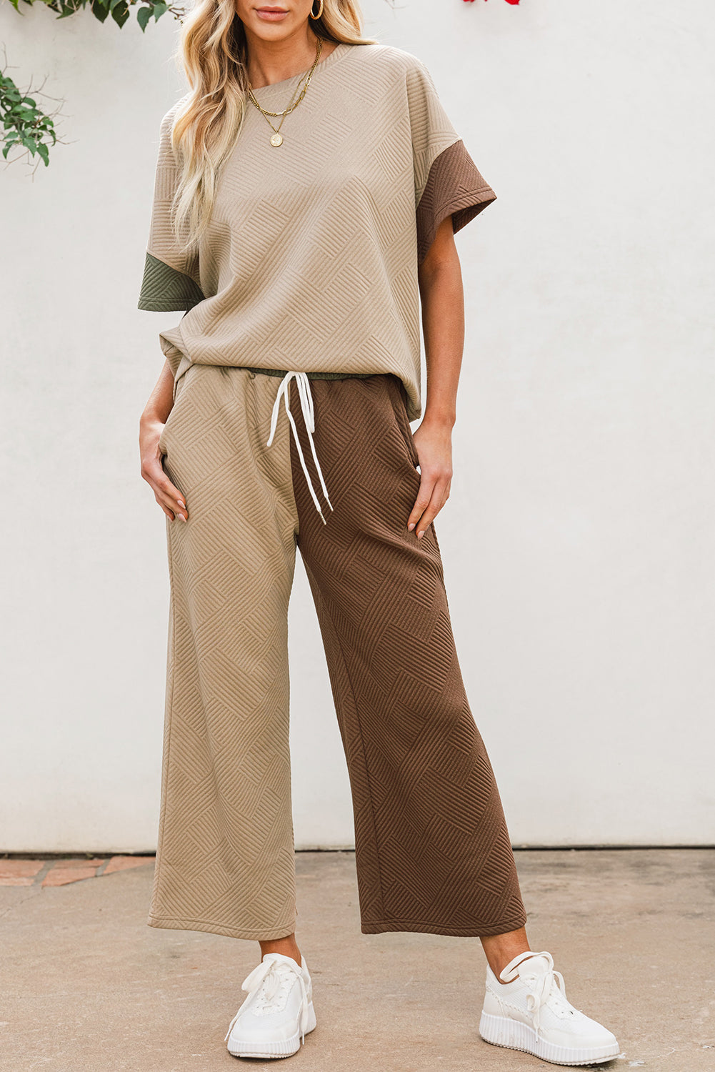 Multicolor Colorblock Textured Tee Cropped Wide Leg Pants Set