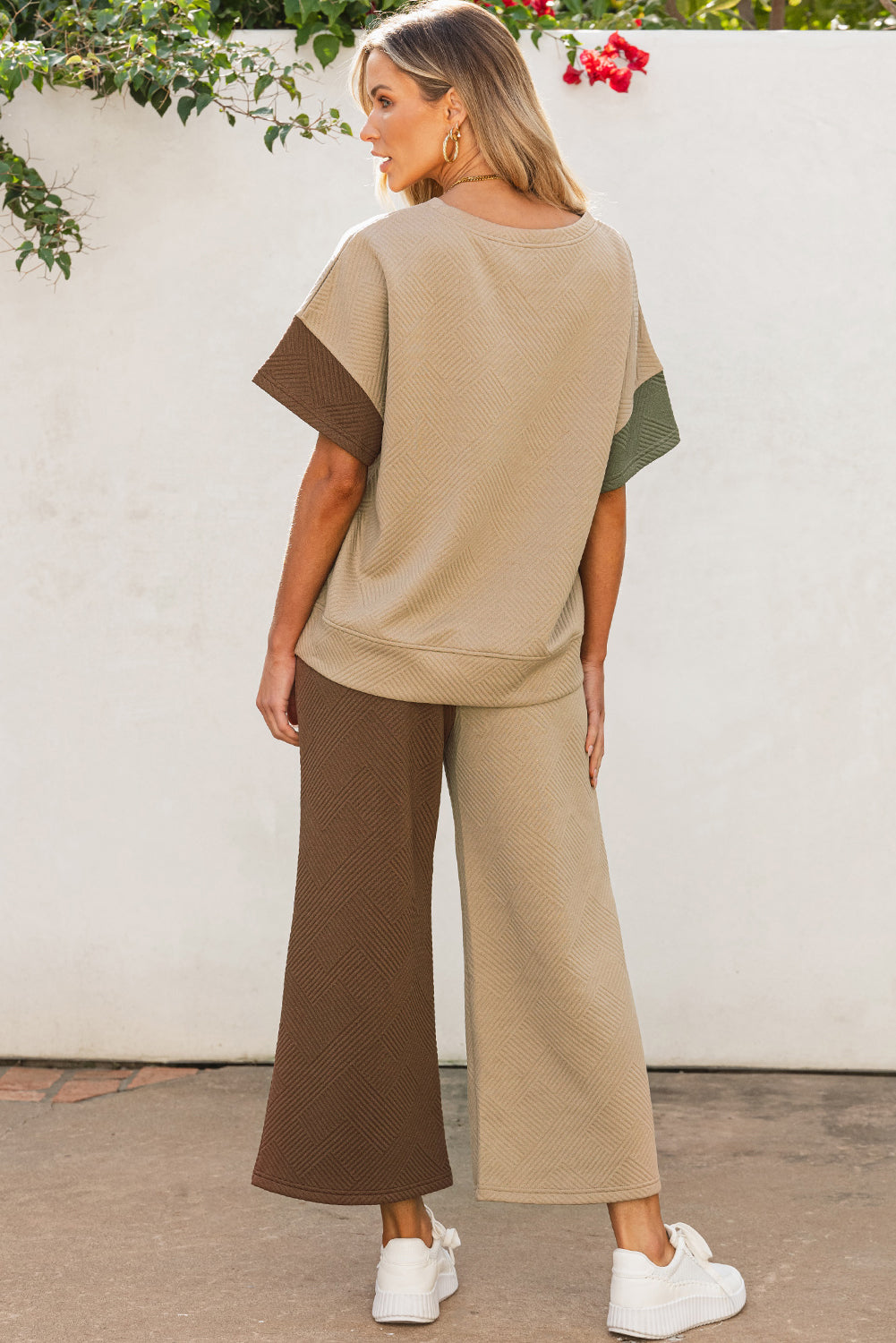 Multicolor Colorblock Textured Tee Cropped Wide Leg Pants Set