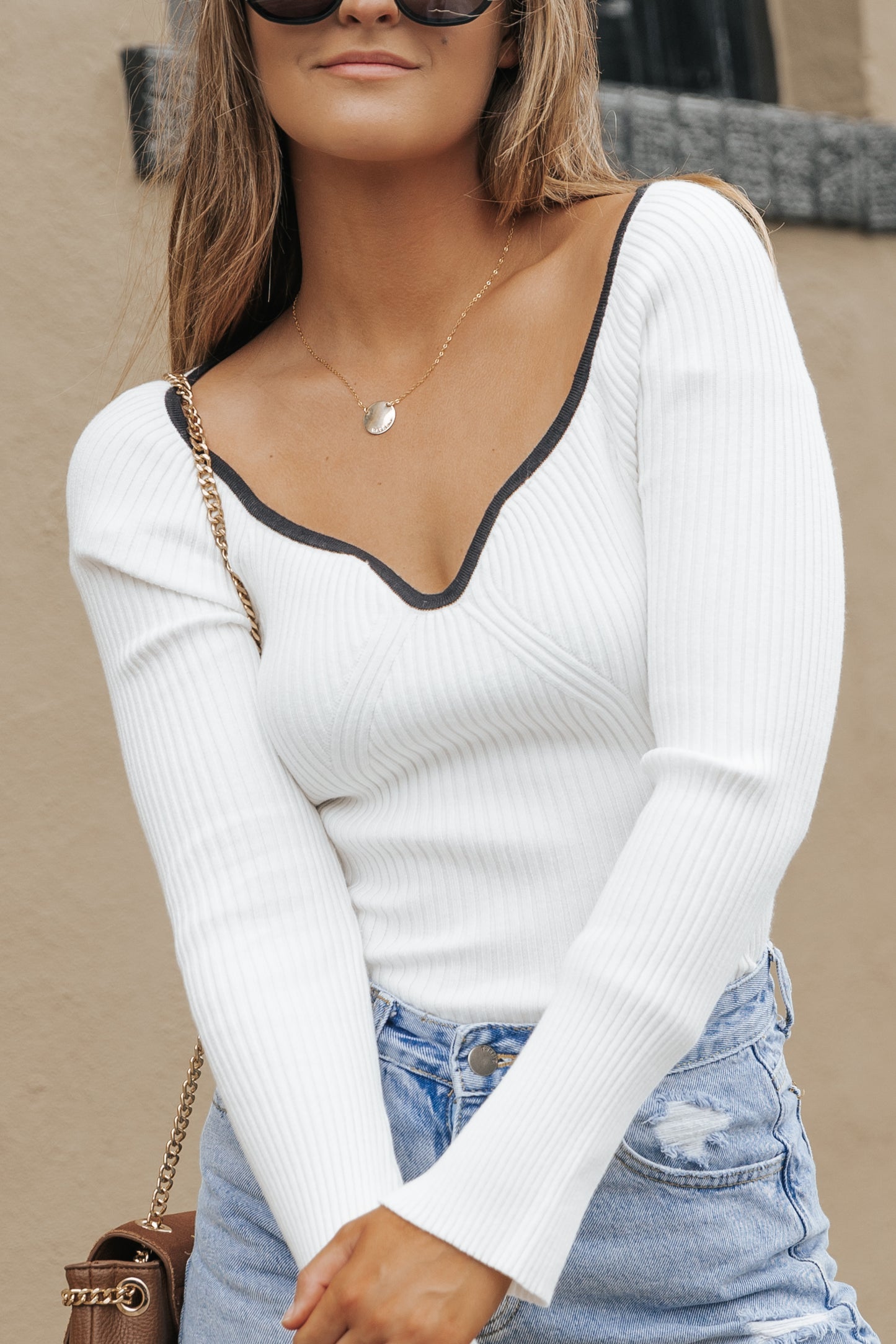 White Contrast Stitching Neckline Ribbed Sweater