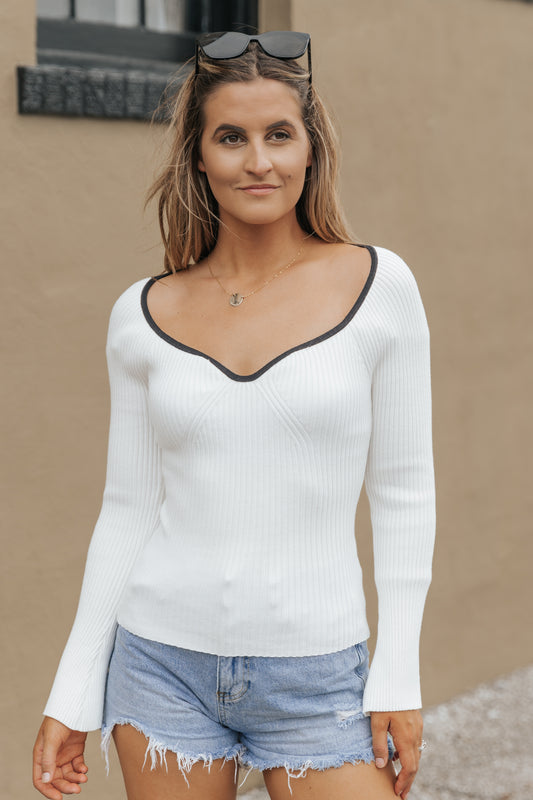 White Contrast Stitching Neckline Ribbed Sweater