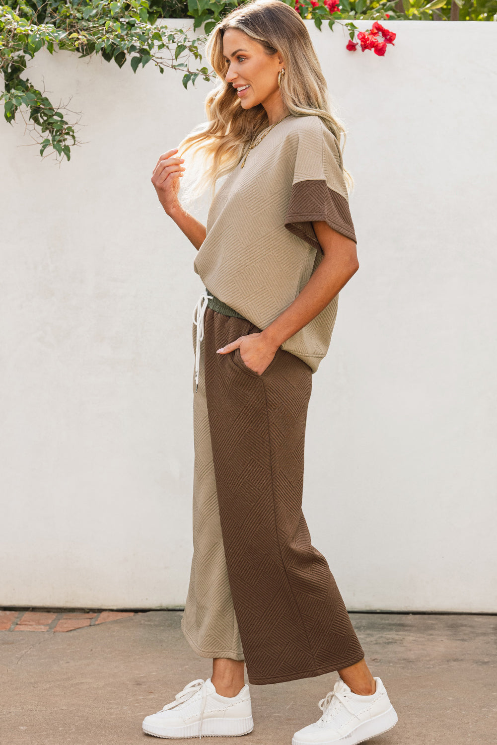 Multicolor Colorblock Textured Tee Cropped Wide Leg Pants Set